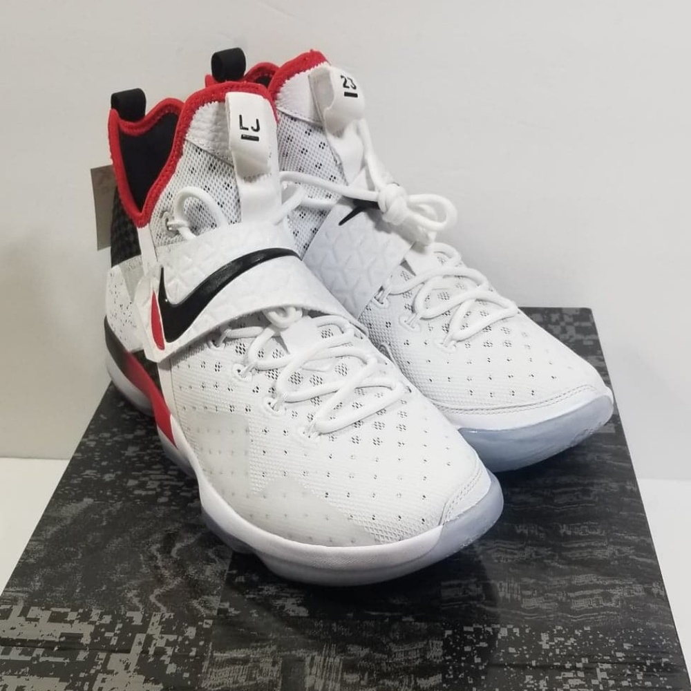 Nike Lebron 14 XIV Flip the Switch sz 9.5